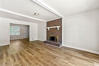 208 S Rockborough Ct in Stone Mountain, GA - Building Photo - Building Photo