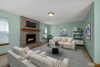 5304 Kingsbury Estates Dr in Plainfield, IL - Building Photo - Building Photo