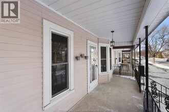 1045 Gladstone Ave in Windsor, ON - Building Photo - Building Photo