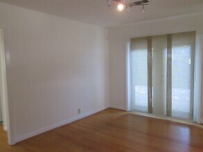 2311 Bron Holly Dr in Houston, TX - Building Photo - Building Photo