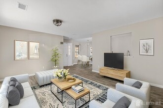 2301 Bayhead Dr in Sayreville, NJ - Building Photo - Building Photo