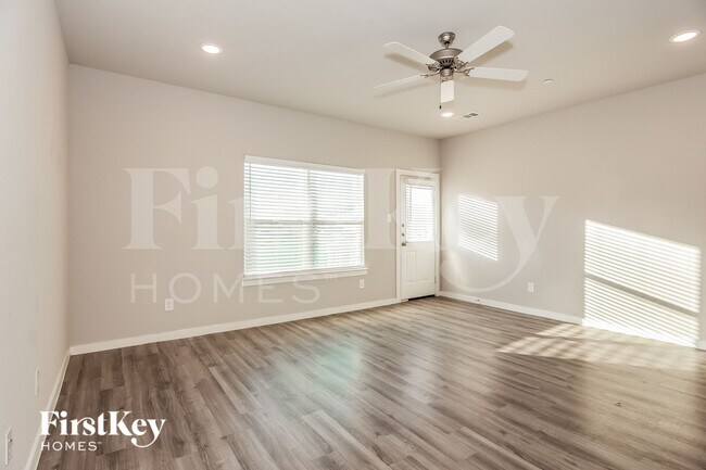 308 Niki Dr in Lewisville, TX - Building Photo - Building Photo