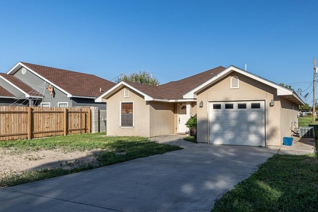 808 E Gutierrez St in Del Rio, TX - Building Photo - Building Photo