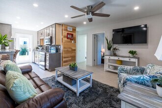 400 S Atlantic Ave in Cocoa Beach, FL - Building Photo - Building Photo