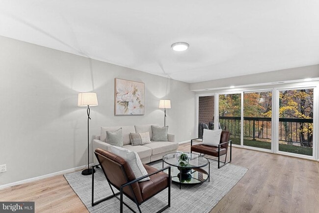 11808 Breton Ct in Reston, VA - Building Photo - Building Photo