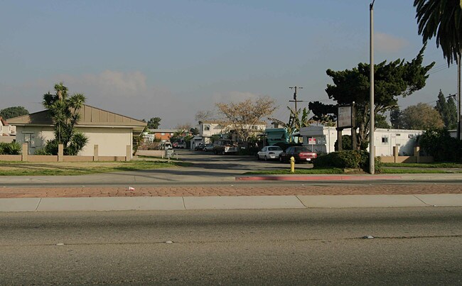 Sunset Trailer Grove in Montclair, CA - Building Photo - Building Photo