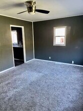 261 N Kenmore St in South Bend, IN - Building Photo - Building Photo