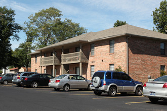 Carrington Place Apartments in Jeffersonville, IN - Building Photo - Building Photo