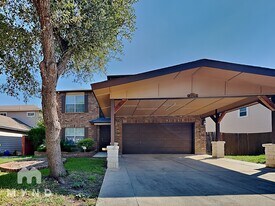 8715 Veranda Ct in San Antonio, TX - Building Photo