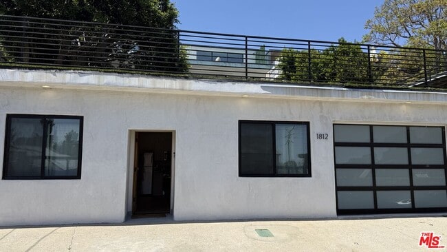 property at 1812 Navy St