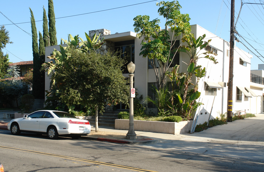 414 E Doran St in Glendale, CA - Building Photo