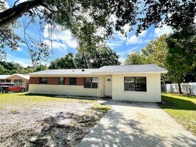 3204 Sutton Dr in Orlando, FL - Building Photo