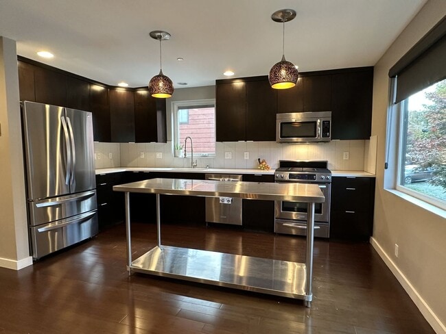 property at 1522 18th Ave S