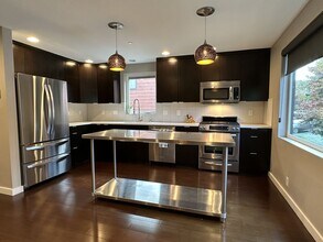 1522 18th Ave S in Seattle, WA - Building Photo - Building Photo