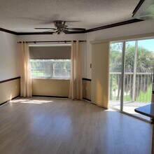 481 Quail Forest Blvd, Unit 307 in Naples, FL - Building Photo - Building Photo