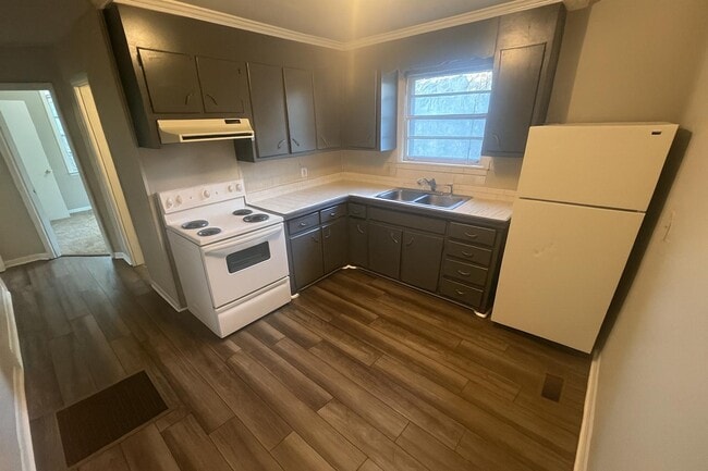 5011 Brewer Ct in Nashville, TN - Building Photo - Building Photo