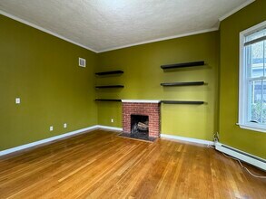 6 Rockland Pl in Newton, MA - Building Photo - Building Photo