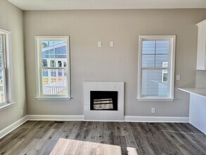 7990 Humie Olive Rd in Apex, NC - Building Photo - Building Photo