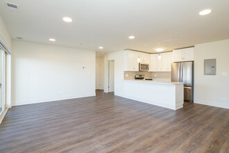 1212 Vine Ave in Park Ridge, IL - Building Photo - Building Photo