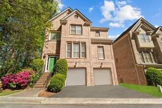 7395 Village Creek Trace in Atlanta, GA - Building Photo - Building Photo