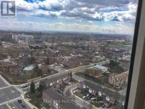 155-P155 Hillcrest Ave in Mississauga, ON - Building Photo - Building Photo