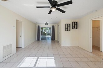 1352 Tilberg Ave NW, Unit G304 in Palm Bay, FL - Building Photo - Building Photo