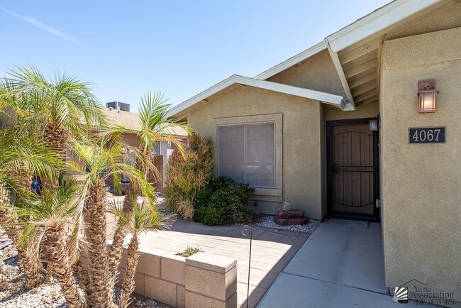 4067 S Sunlight Way in Yuma, AZ - Building Photo - Building Photo