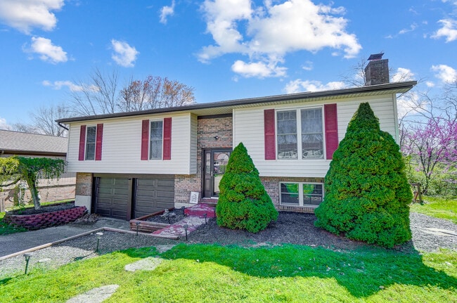 10 Timberview Ct in Highland Heights, KY - Building Photo - Building Photo