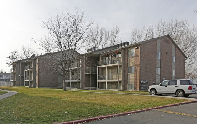 Cambridge Cove Apartments in Salt Lake City, UT - Foto de edificio - Building Photo