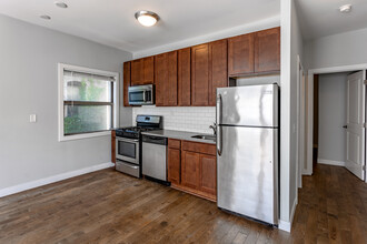 1524 LaSalle Ave - City Meets Classic Charm in Minneapolis, MN - Building Photo - Interior Photo