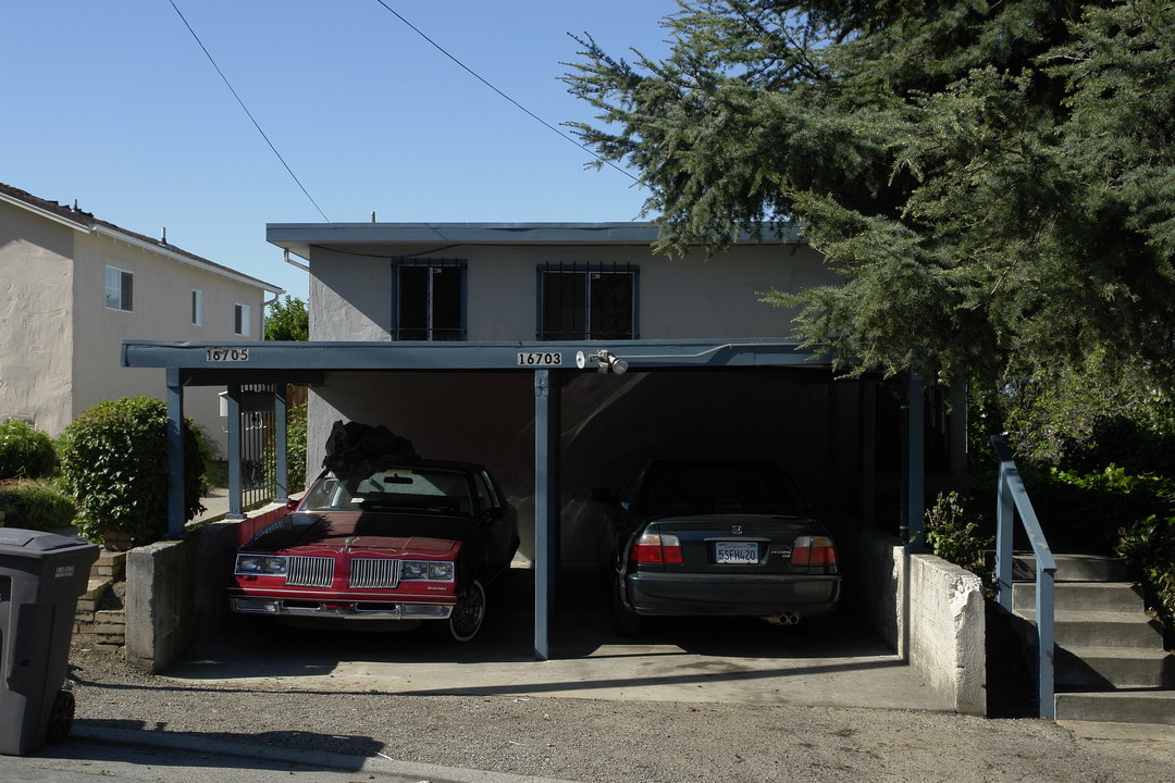 16701-16705 Liberty St in San Lorenzo, CA - Building Photo