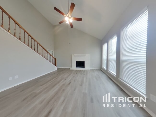 809 Waggoman Rd in Fort Worth, TX - Building Photo - Building Photo
