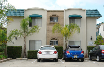 Villas Las Palmas in San Diego, CA - Building Photo - Building Photo