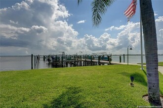 3297 NE Catamaran Terrace in Jensen Beach, FL - Building Photo - Building Photo