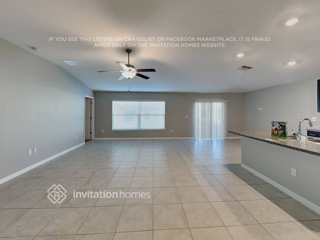 1549 Blue Rose Dr in Ruskin, FL - Building Photo - Building Photo