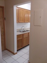 3246 Douglas Dr N, Unit 1 in Minneapolis, MN - Building Photo