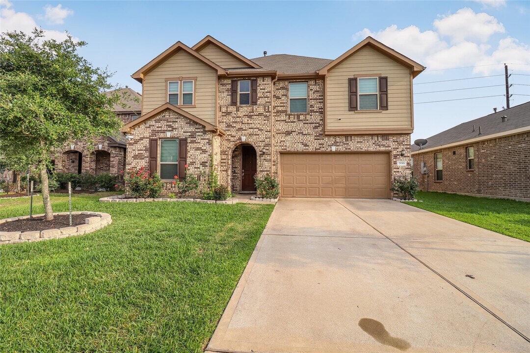 25315 Western Sage Ln in Richmond, TX - Foto de edificio