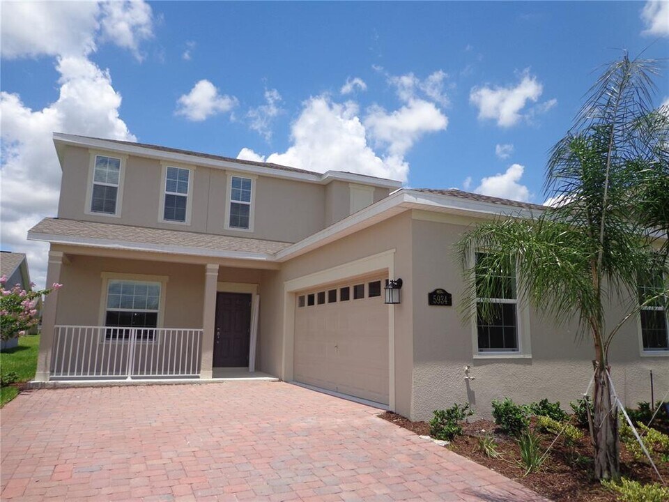 5934 Grassy Point Rd in Winter Garden, FL - Building Photo