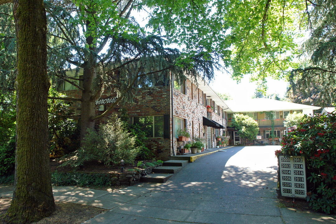 Timbercrest in Portland, OR - Foto de edificio