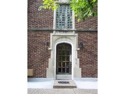 2301 Gunderson Ave in Berwyn, IL - Foto de edificio - Building Photo