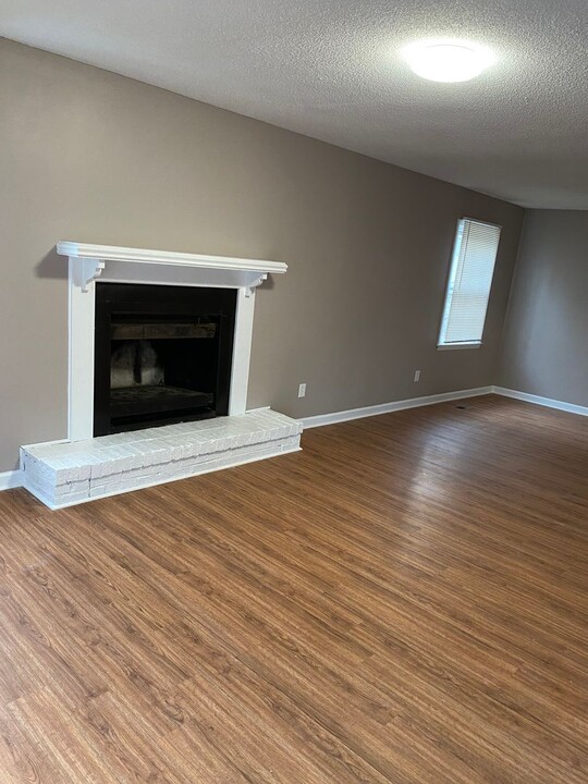 700 S Parker Dr in Florence, SC - Building Photo