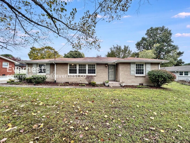 property at 115 Newport Dr