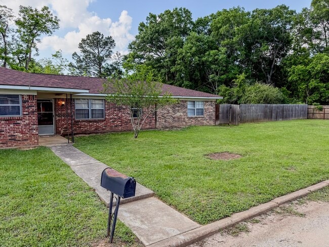 property at 109 Lakeway Dr