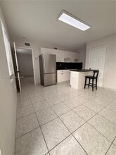 3666 SW 24th Ter in Miami, FL - Building Photo - Building Photo