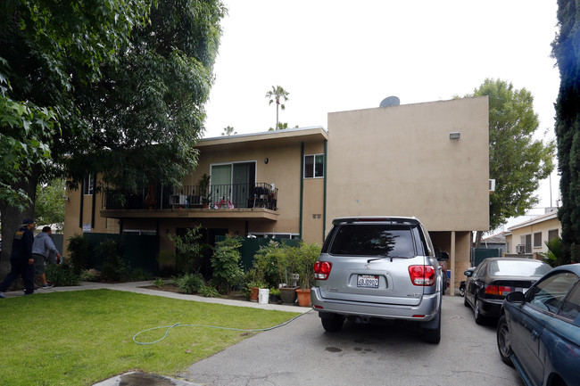 16004 Cantlay St in Van Nuys, CA - Building Photo - Building Photo