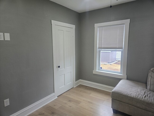 115 Thomas St in Fall River, MA - Building Photo - Building Photo