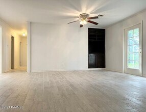 108 Notre Dame Dr in Lafayette, LA - Building Photo - Building Photo