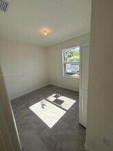 132 NW 11th Ct in Florida City, FL - Building Photo - Building Photo