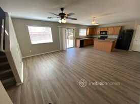 16021 W Crocus Dr in Surprise, AZ - Foto de edificio - Building Photo