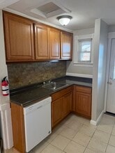 4 South Harlem Street, Unit Unit 3 in Worcester, MA - Building Photo - Building Photo